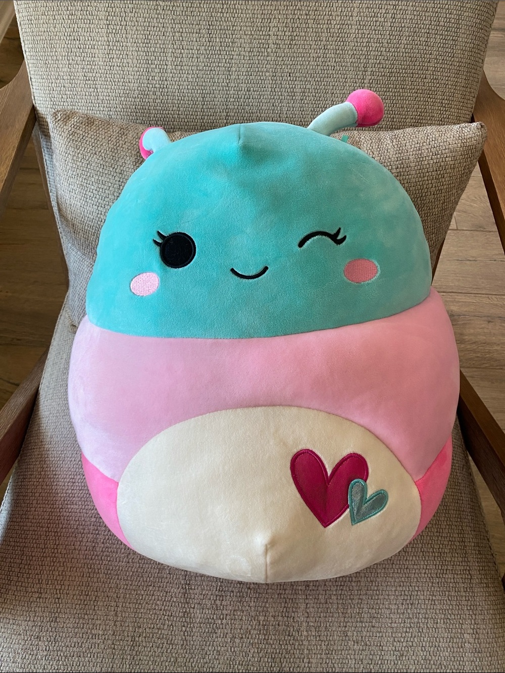 Fluxie Squishmallow Teal and Pink Winking Heart Plush